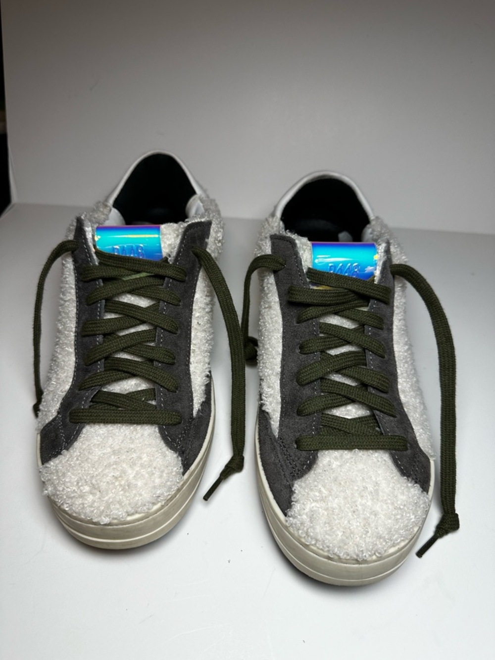 P448 Women’s John Faux Sherling Suede Low Top Sneakers EU37